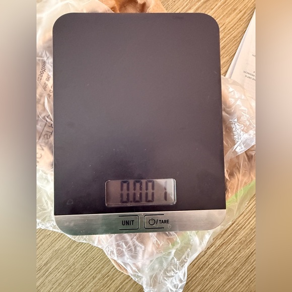 Everyday Essentials Digital Kitchen Scale - Picture 4 of 5